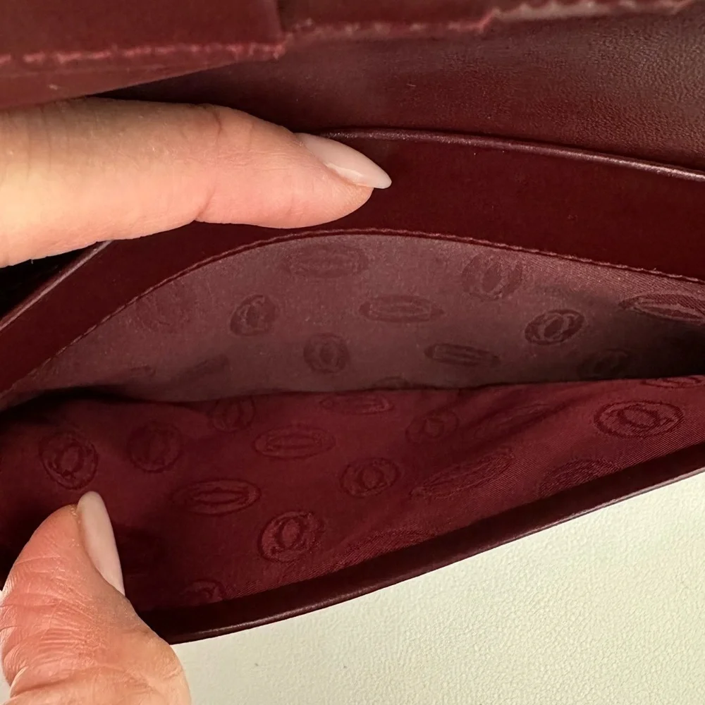 Must De Cartier Leather Bifold Long Wallet - Picture 8 of 13